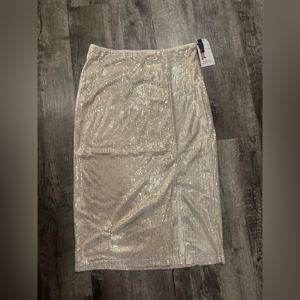 Gold skirt